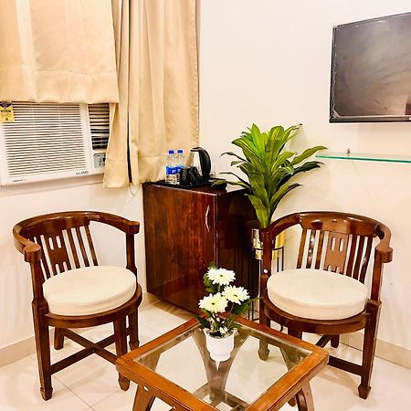 Sampat Royal Cafe Hotel Delhi  Exterior photo